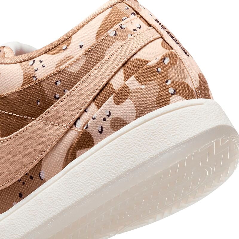 NIKE Book 1 Desert Camo på