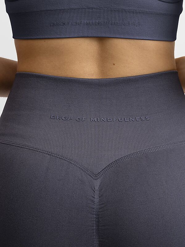 DROP OF MINDFULNESS SEAMLESS SCRUNCH BIKE SHORTS på